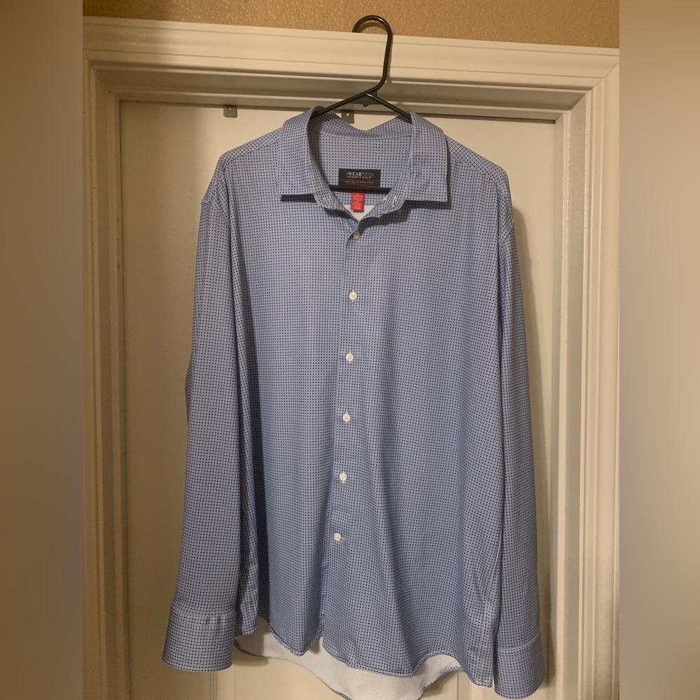 XL Kenneth Cole AWearness button up shirt.